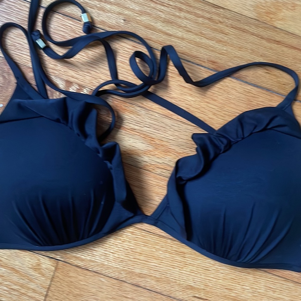 Black Ruffled H&M Bikini Top - Picture 3 of 9